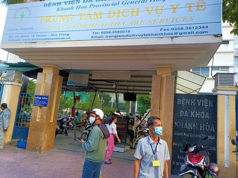 Không có chuyện Bệnh viện Khánh Hòa bị phong tỏa - Ảnh 2. Không có chuyện Bệnh viện Khánh Hòa bị phong tỏa - Ảnh 2.