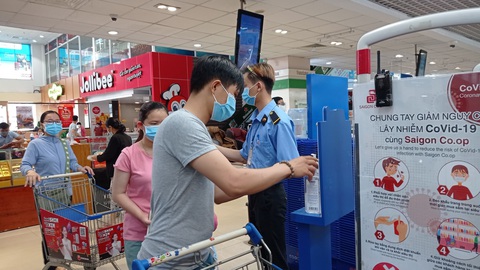 Saigon Co.op vừa chống dịch, vừa đảm bảo hàng hóa - Ảnh 3. Saigon Co.op vừa chống dịch, vừa đảm bảo hàng hóa - Ảnh 3.