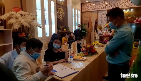 31 người khắp tỉnh thành có dịch tụ tập khai trương thẩm mỹ viện ở Bảo Lộc - Ảnh 3. 31 người khắp tỉnh thành có dịch tụ tập khai trương thẩm mỹ viện ở Bảo Lộc - Ảnh 3.