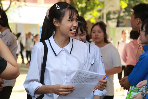 Hà Nội cân nhắc điều chỉnh thời gian làm bài thi tuyển sinh lớp 10 để phòng dịch COVID-19 - Ảnh 1. Hà Nội cân nhắc điều chỉnh thời gian làm bài thi tuyển sinh lớp 10 để phòng dịch COVID-19 - Ảnh 1.