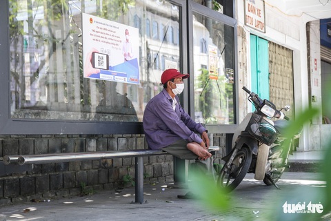 Người miền Trung trân mình dưới nắng nóng kinh hoàng - Ảnh 9. Người miền Trung trân mình dưới nắng nóng kinh hoàng - Ảnh 9.