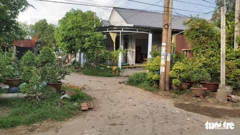 An Giang khoanh vùng bán kính 300m sau khi chủ ghe cá mắc COVID-19 - Ảnh 3. An Giang khoanh vùng bán kính 300m sau khi chủ ghe cá mắc COVID-19 - Ảnh 3.