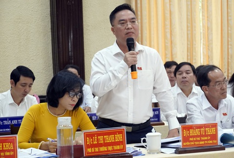 Ông Hoàng Vũ Thảnh giữ chức chủ tịch UBND TP Vũng Tàu - Ảnh 1. Ông Hoàng Vũ Thảnh giữ chức chủ tịch UBND TP Vũng Tàu - Ảnh 1.