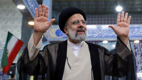 Ebrahim Raisi, người mang tới bình minh kỷ nguyên mới cho Iran, là ai? - Ảnh 2. Ebrahim Raisi, người mang tới bình minh kỷ nguyên mới cho Iran, là ai? - Ảnh 2.