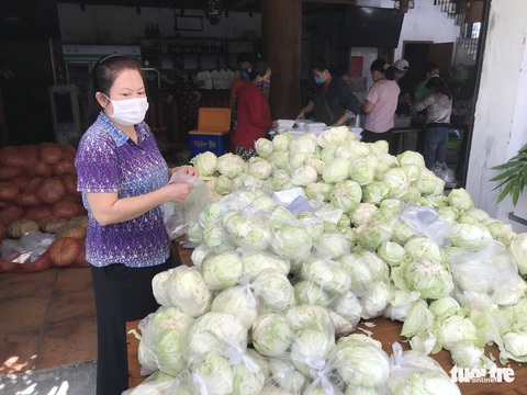 Thương sao cái tủ lạnh cộng đồng ở Sài Gòn - Ảnh 5. Thương sao cái tủ lạnh cộng đồng ở Sài Gòn - Ảnh 5.