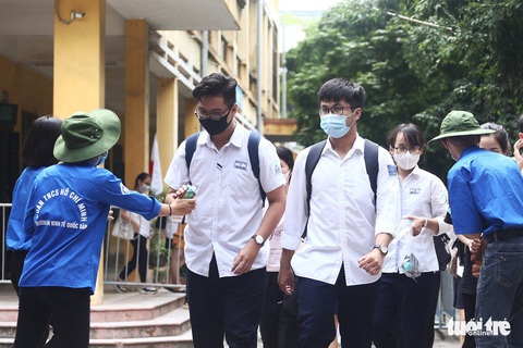 Hà Nội chỉ đạo đảm bảo an toàn cho 100.000 thí sinh thi tốt nghiệp - Ảnh 2. Hà Nội chỉ đạo đảm bảo an toàn cho 100.000 thí sinh thi tốt nghiệp - Ảnh 2.