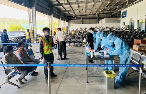 Kiên Giang họp khẩn sau 2 ca nghi mắc COVID-19 - Ảnh 1. Kiên Giang họp khẩn sau 2 ca nghi mắc COVID-19 - Ảnh 1.
