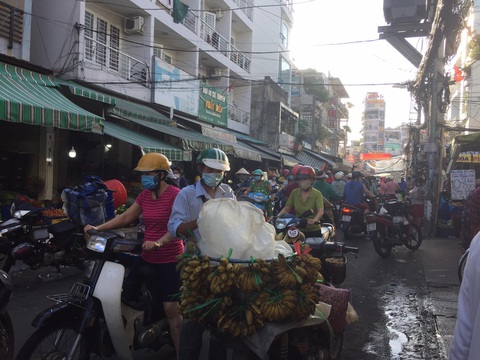 TP.HCM khẩn tìm người đã đến chợ đầu mối Hóc Môn, Bình Điền và chợ Sơn Kỳ - Ảnh 1. TP.HCM khẩn tìm người đã đến chợ đầu mối Hóc Môn, Bình Điền và chợ Sơn Kỳ - Ảnh 1.