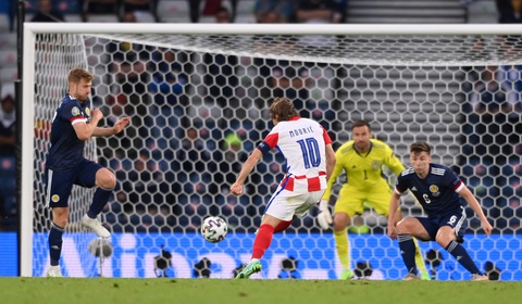 20 khoảnh khắc đáng nhớ vòng bảng Euro 2020 - Ảnh 13. 20 khoảnh khắc đáng nhớ vòng bảng Euro 2020 - Ảnh 13.