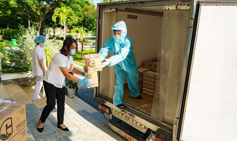 Góp dinh dưỡng cho bữa ăn của y bác sĩ - Ảnh 1. Góp dinh dưỡng cho bữa ăn của y bác sĩ - Ảnh 1.