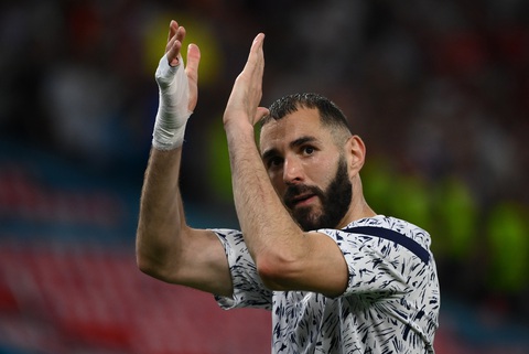 Ghi bàn đầu tiên sau 2.085 ngày, Benzema nói: Tôi đã chịu áp lực của cả nước - Ảnh 1. Ghi bàn đầu tiên sau 2.085 ngày, Benzema nói: Tôi đã chịu áp lực của cả nước - Ảnh 1.