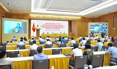 Số người dân phải ‘bôi trơn’ khi làm thủ tục hành chính tăng lên - Ảnh 2. Số người dân phải ‘bôi trơn’ khi làm thủ tục hành chính tăng lên - Ảnh 2.