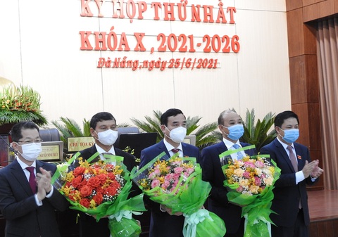Ông Lê Trung Chinh tái cử chức chủ tịch UBND TP Đà Nẵng - Ảnh 1. Ông Lê Trung Chinh tái cử chức chủ tịch UBND TP Đà Nẵng - Ảnh 1.