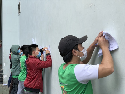 Điều phối, giảm tập trung đông người tại điểm tiêm vắc xin - Ảnh 4. Điều phối, giảm tập trung đông người tại điểm tiêm vắc xin - Ảnh 4.