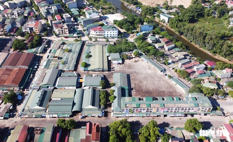 Chuỗi ca COVID-19 chợ đầu mối TP Vinh lan ra các huyện ở Nghệ An - Ảnh 1. Chuỗi ca COVID-19 chợ đầu mối TP Vinh lan ra các huyện ở Nghệ An - Ảnh 1.