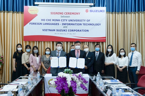 HUFLIT thúc đẩy hợp tác với hơn 30 doanh nghiệp trong và ngoài nước - Ảnh 3. HUFLIT thúc đẩy hợp tác với hơn 30 doanh nghiệp trong và ngoài nước - Ảnh 3.