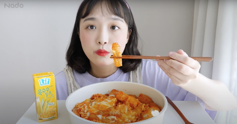 Bánh tráng Việt thành món ăn trào lưu ở Hàn Quốc, dân mạng đua nhau làm theo - Ảnh 2. Bánh tráng Việt thành món ăn trào lưu ở Hàn Quốc, dân mạng đua nhau làm theo - Ảnh 2.