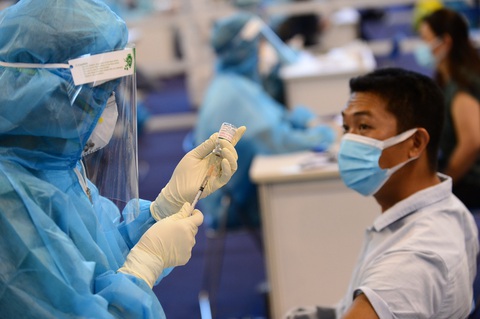 TP.HCM phát hiện 667 ca nghi mắc COVID-19 trong 24h, hầu hết trong khu cách ly, phong tỏa - Ảnh 2. TP.HCM phát hiện 667 ca nghi mắc COVID-19 trong 24h, hầu hết trong khu cách ly, phong tỏa - Ảnh 2.