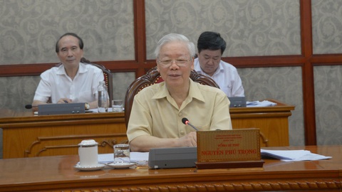 Bộ Chính trị đồng ý chủ trương hỗ trợ người lao động và người sử dụng lao động - Ảnh 1. Bộ Chính trị đồng ý chủ trương hỗ trợ người lao động và người sử dụng lao động - Ảnh 1.
