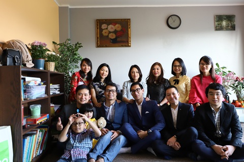 Bài học từ căn phòng thí nghiệm 4m2 - Ảnh 1. Bài học từ căn phòng thí nghiệm 4m2 - Ảnh 1.