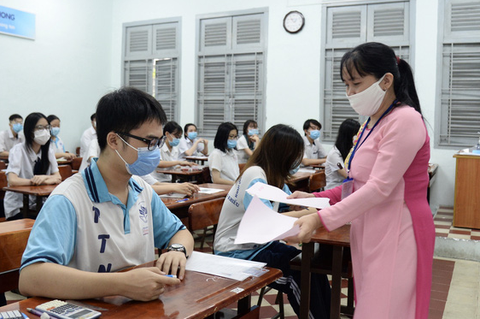 Bộ GD-ĐT: 63 tỉnh, thành tổ chức thi tốt nghiệp THPT đợt 1 cùng ngày - Ảnh 1. Bộ GD-ĐT: 63 tỉnh, thành tổ chức thi tốt nghiệp THPT đợt 1 cùng ngày - Ảnh 1.