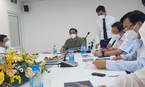 Thủ tướng kiểm tra tại TP.HCM: Không để khu cách ly thành nơi nguy cơ lây nhiễm - Ảnh 3. Thủ tướng kiểm tra tại TP.HCM: Không để khu cách ly thành nơi nguy cơ lây nhiễm - Ảnh 3.