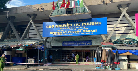 Tìm người từng đến chợ Nguyễn Tri Phương do có ca COVID-19 - Ảnh 1. Tìm người từng đến chợ Nguyễn Tri Phương do có ca COVID-19 - Ảnh 1.