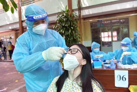 Trong 7-10 ngày tới, TP.HCM có đạt đỉnh dịch không? - Ảnh 1. Trong 7-10 ngày tới, TP.HCM có đạt đỉnh dịch không? - Ảnh 1.