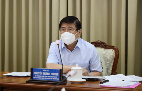 TP.HCM có 5 quận huyện nguy cơ rất cao, 9 có nguy cơ cao về COVID-19 - Ảnh 1. TP.HCM có 5 quận huyện nguy cơ rất cao, 9 có nguy cơ cao về COVID-19 - Ảnh 1.