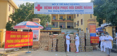 Mondelez Kinh Đô ủng hộ hơn 5 tỉ đồng hàng thực phẩm hỗ trợ chống dịch - Ảnh 2. Mondelez Kinh Đô ủng hộ hơn 5 tỉ đồng hàng thực phẩm hỗ trợ chống dịch - Ảnh 2.