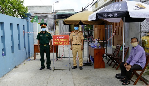 Một ngư dân Bà Rịa - Vũng Tàu nghi nhiễm COVID-19, phong tỏa 129 hộ dân - Ảnh 2. Một ngư dân Bà Rịa - Vũng Tàu nghi nhiễm COVID-19, phong tỏa 129 hộ dân - Ảnh 2.