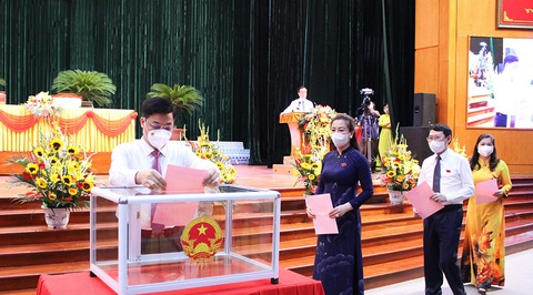 Bà Lê Thị Thu Hồng làm chủ tịch HĐND tỉnh Bắc Giang - Ảnh 2. Bà Lê Thị Thu Hồng làm chủ tịch HĐND tỉnh Bắc Giang - Ảnh 2.