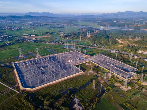 Đóng điện đường dây 500kV đoạn Dốc Sỏi - Pleiku 2, tăng cấp điện cho miền Nam - Ảnh 1. Đóng điện đường dây 500kV đoạn Dốc Sỏi - Pleiku 2, tăng cấp điện cho miền Nam - Ảnh 1.