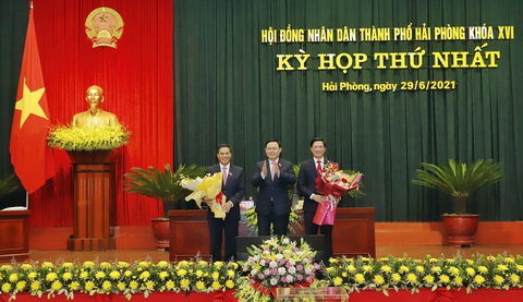 Ông Nguyễn Văn Tùng tái đắc cử chủ tịch UBND TP Hải Phòng - Ảnh 1. Ông Nguyễn Văn Tùng tái đắc cử chủ tịch UBND TP Hải Phòng - Ảnh 1.