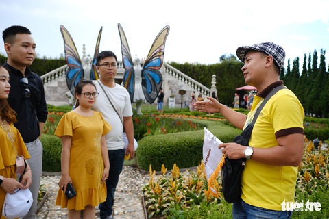Lao động ngành du lịch Đà Nẵng được tiếp cận nguồn vốn vay ưu đãi 65 tỉ đồng - Ảnh 1. Lao động ngành du lịch Đà Nẵng được tiếp cận nguồn vốn vay ưu đãi 65 tỉ đồng - Ảnh 1.