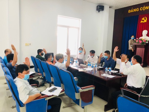 Đẩy nhanh tiến độ xử lý mạng nhện trên cao tại tỉnh Bình Dương - Ảnh 1. Đẩy nhanh tiến độ xử lý mạng nhện trên cao tại tỉnh Bình Dương - Ảnh 1.