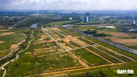 Vụ 43 hecta đất vàng tại Bình Dương: Ai điều hành phía sau? - Ảnh 1. Vụ 43 hecta đất vàng tại Bình Dương: Ai điều hành phía sau? - Ảnh 1.
