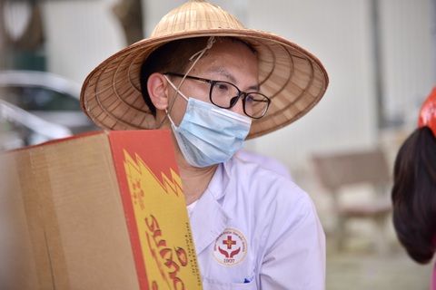 Hơn 100.000 lao động trọ ở Bắc Giang, Bắc Ninh vẫn cần được hỗ trợ - Ảnh 1. Hơn 100.000 lao động trọ ở Bắc Giang, Bắc Ninh vẫn cần được hỗ trợ - Ảnh 1.