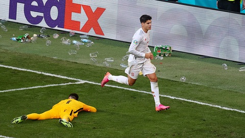 Morata và bàn thắng dành cho vợ con - Ảnh 1. Morata và bàn thắng dành cho vợ con - Ảnh 1.