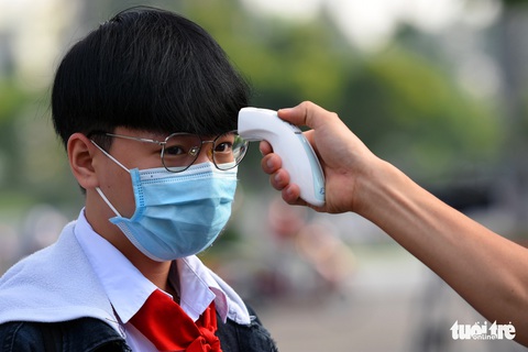 Hơn 21.000 thí sinh Đồng Nai tuân thủ phòng dịch, tham dự kỳ thi tuyển vào lớp 10 - Ảnh 1. Hơn 21.000 thí sinh Đồng Nai tuân thủ phòng dịch, tham dự kỳ thi tuyển vào lớp 10 - Ảnh 1.