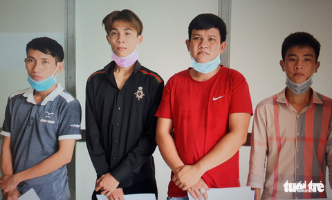 Khởi tố 6 bị can vụ thách đánh nhau rồi nhảy xuống sông, 2 người chết - Ảnh 1. Khởi tố 6 bị can vụ thách đánh nhau rồi nhảy xuống sông, 2 người chết - Ảnh 1.