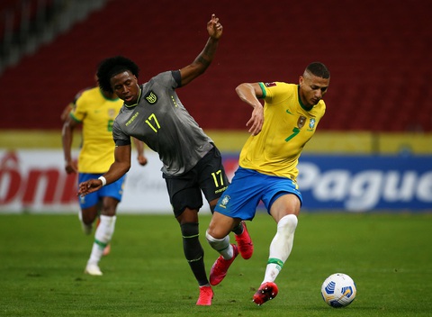 Sút phạt đền hai lần mới thành bàn, Neymar giúp Brazil đánh bại Ecuador - Ảnh 2. Sút phạt đền hai lần mới thành bàn, Neymar giúp Brazil đánh bại Ecuador - Ảnh 2.