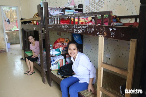 Thí sinh, phụ huynh được ăn ở miễn phí tại điểm thi vào lớp 10 đặc biệt ở Huế - Ảnh 7. Thí sinh, phụ huynh được ăn ở miễn phí tại điểm thi vào lớp 10 đặc biệt ở Huế - Ảnh 7.