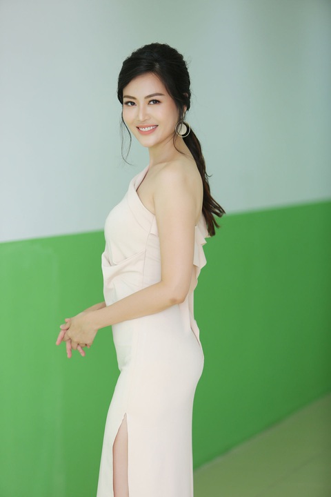 Nguyễn Thu Thủy: hoa hậu mê đọc sách, suy tư thật ấm áp về cuộc đời - Ảnh 8. Nguyễn Thu Thủy: hoa hậu mê đọc sách, suy tư thật ấm áp về cuộc đời - Ảnh 8.