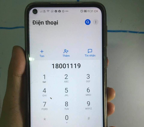 Nhiều người còn e ngại khi được tổng đài 18001119 gọi hỗ trợ khai báo y tế - Ảnh 1. Nhiều người còn e ngại khi được tổng đài 18001119 gọi hỗ trợ khai báo y tế - Ảnh 1.