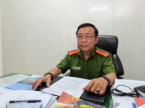 Công an Quảng Ngãi lên tiếng khi bị chê nghiệp dư trong vụ cháy nhà 4 người chết - Ảnh 4. Công an Quảng Ngãi lên tiếng khi bị chê nghiệp dư trong vụ cháy nhà 4 người chết - Ảnh 4.