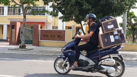 Thanh tra vào cuộc vụ nguyên giám đốc sở tuyển 8 biên chế không qua sở nội vụ - Ảnh 1. Thanh tra vào cuộc vụ nguyên giám đốc sở tuyển 8 biên chế không qua sở nội vụ - Ảnh 1.