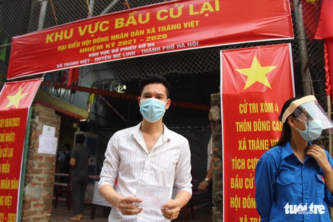Cử tri Mê Linh bầu cử lại sau khi phát hiện nhiều sai phạm - Ảnh 1. Cử tri Mê Linh bầu cử lại sau khi phát hiện nhiều sai phạm - Ảnh 1.