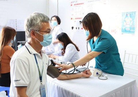 Chùm 7 ca mắc COVID-19 trong Công ty AAC ở Bắc Ninh ủ bệnh từ trước - Ảnh 1. Chùm 7 ca mắc COVID-19 trong Công ty AAC ở Bắc Ninh ủ bệnh từ trước - Ảnh 1.