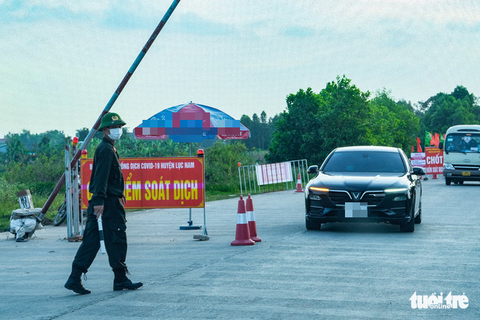 Hai huyện của tỉnh Bắc Giang dỡ bỏ phong tỏa, chuyển sang giãn cách xã hội - Ảnh 1. Hai huyện của tỉnh Bắc Giang dỡ bỏ phong tỏa, chuyển sang giãn cách xã hội - Ảnh 1.
